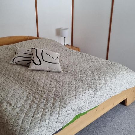 Apartament Pension Hof Zur Stilli Davos Zewnętrze zdjęcie
