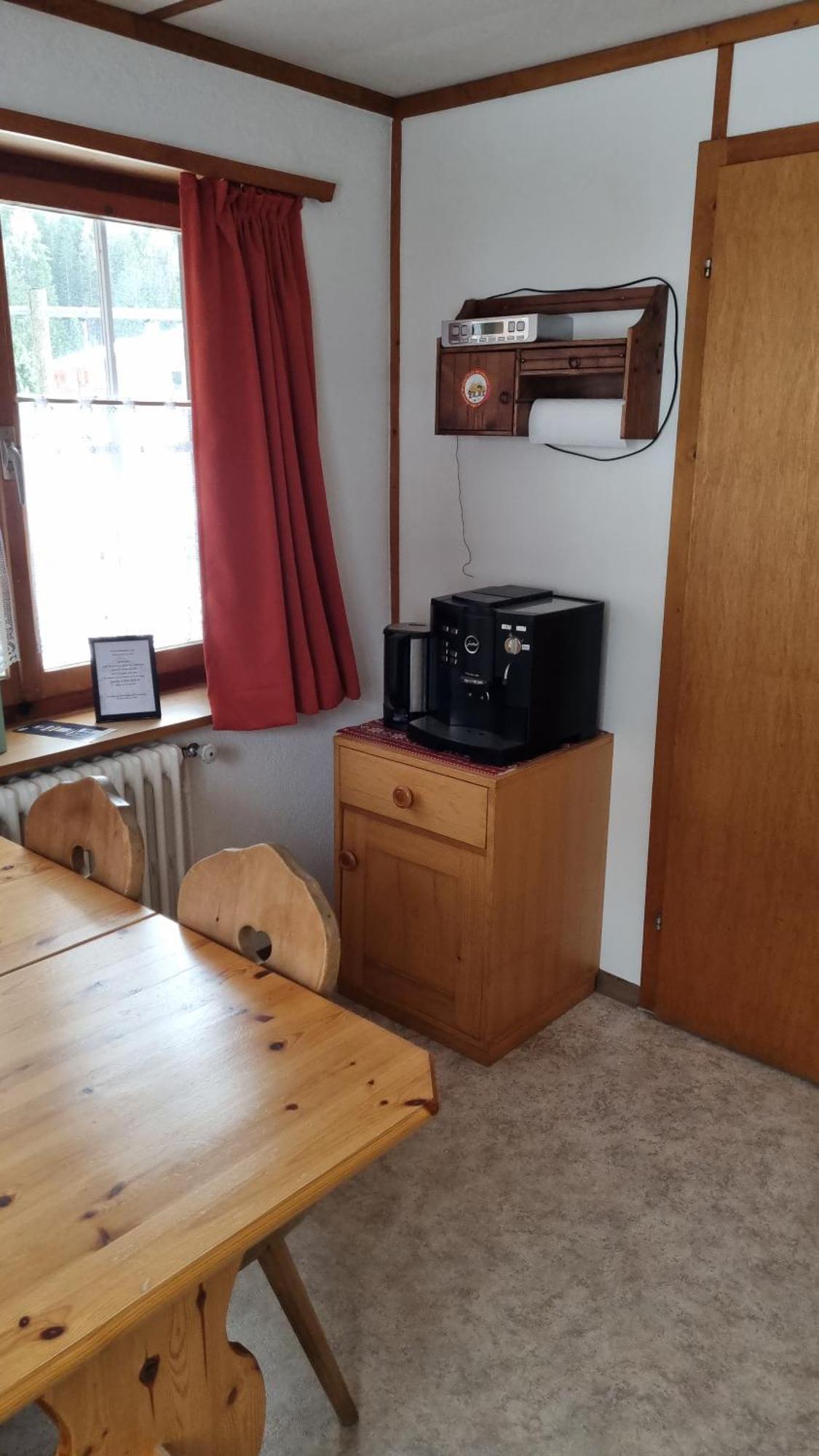 Apartament Pension Hof Zur Stilli Davos Zewnętrze zdjęcie